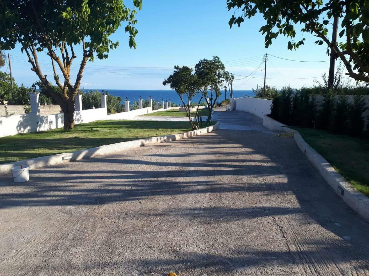 Villa Riviera Агиос-Георгиос Экстерьер фото